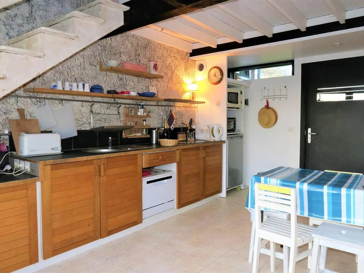 Charmante Maisonnette Avec Jardin A 400M De La Plage A Tregastel, Wifi Gratuit Et Parking. - Fr-1-368-211 프랑스