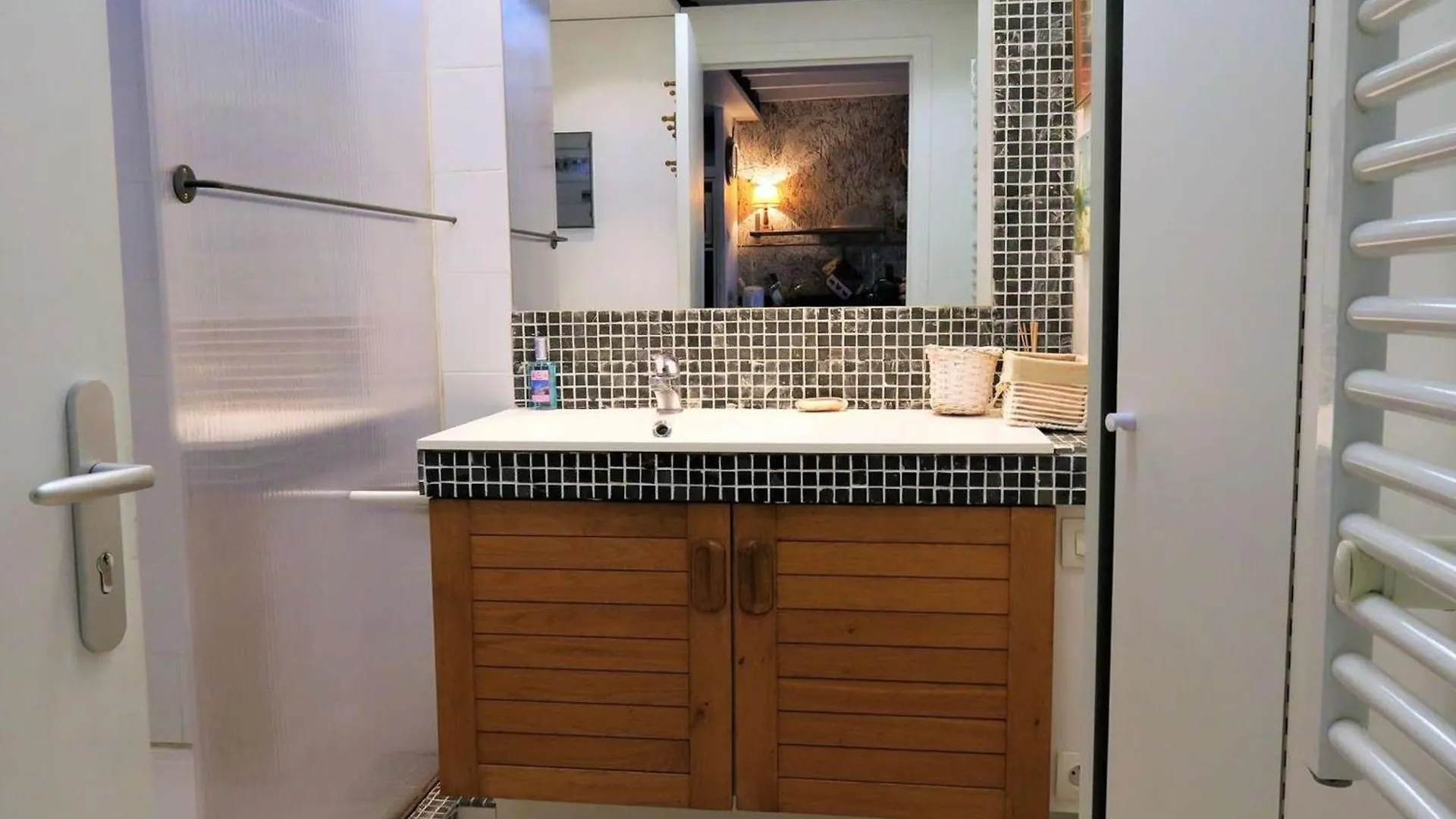 Charmante Maisonnette Avec Jardin A 400M De La Plage A Tregastel, Wifi Gratuit Et Parking. - Fr-1-368-211 펜션